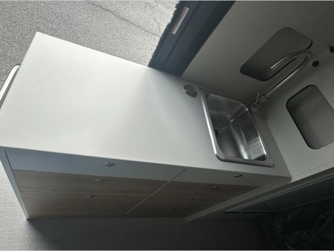 2026 Airstream 2026 Airstream Rangeline - thumbnail 23