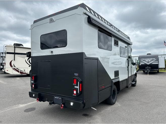 2026 Tiffin Motorhomes 2026 Tiffin Motorhomes Open Trail - thumbnail 8