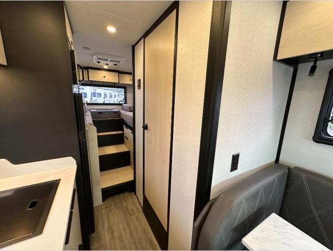 2026 Tiffin Motorhomes 2026 Tiffin Motorhomes Open Trail - thumbnail 20