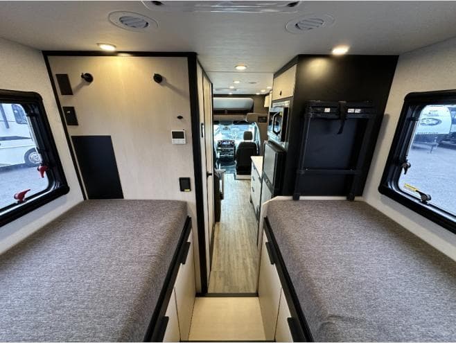 2026 Tiffin Motorhomes 2026 Tiffin Motorhomes Open Trail - thumbnail 24
