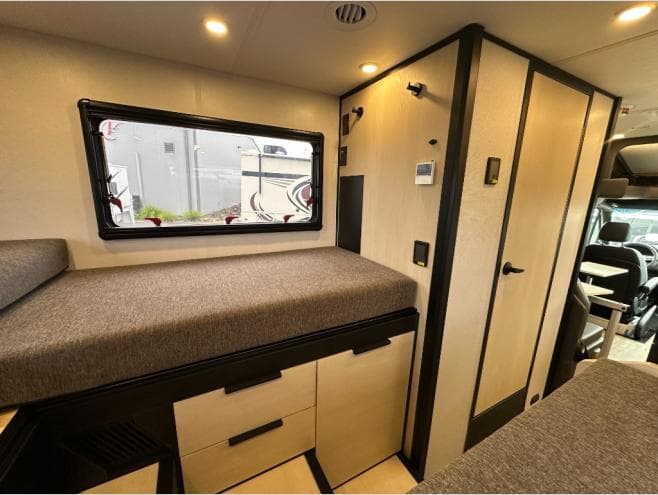 2026 Tiffin Motorhomes 2026 Tiffin Motorhomes Open Trail - thumbnail 25
