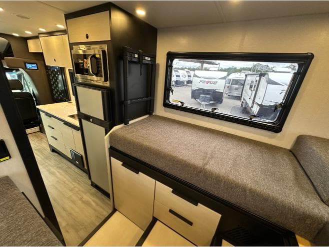 2026 Tiffin Motorhomes 2026 Tiffin Motorhomes Open Trail - thumbnail 26