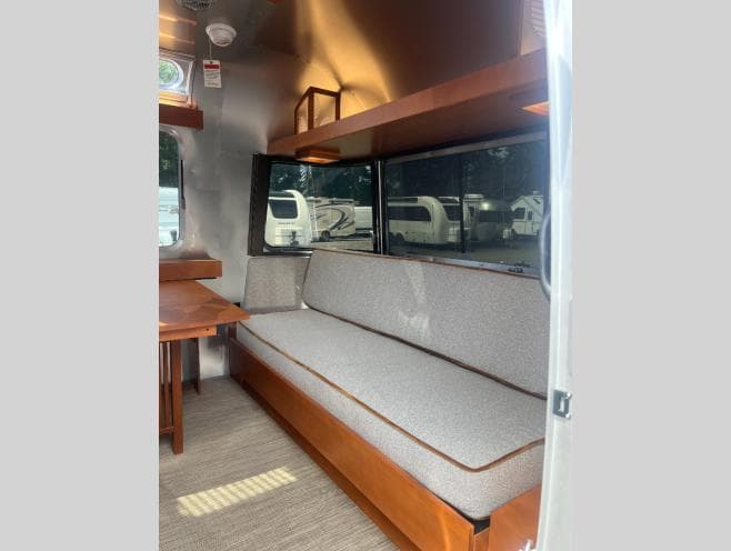 2026 Airstream 2026 Airstream Frank Lloyd Wright Limited Edition - thumbnail 8