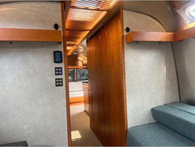 2026 Airstream 2026 Airstream Frank Lloyd Wright Limited Edition - thumbnail 19