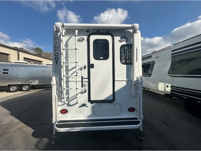 2026 Bigfoot Industries 2026 Bigfoot Industries Bigfoot 2500 Series - thumbnail 4