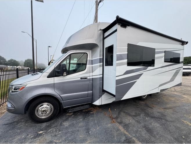 2026 Tiffin Motorhomes 2026 Tiffin Motorhomes Wayfarer - thumbnail 7