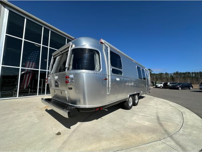 2026 Airstream 2026 Airstream Flying Cloud - thumbnail 5