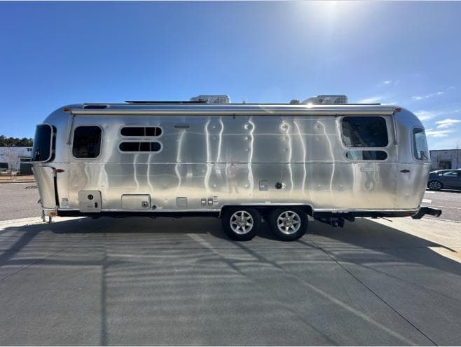 2026 Airstream 2026 Airstream Flying Cloud - thumbnail 7
