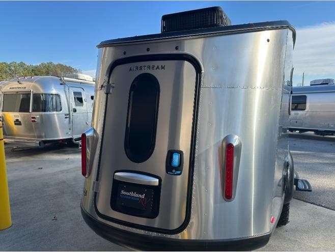 2026 Airstream 2026 Airstream Basecamp Xe - thumbnail 4
