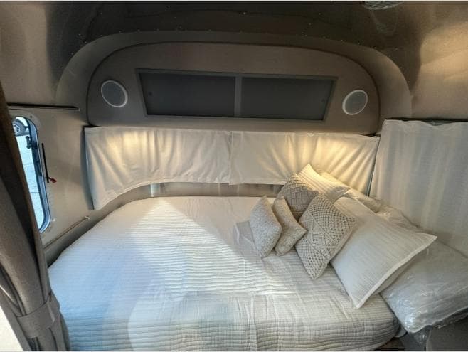 2026 Airstream 2026 Airstream Caravel - thumbnail 14