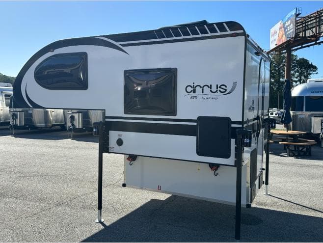 2026 nuCamp 2026 nuCamp Cirrus - thumbnail 4