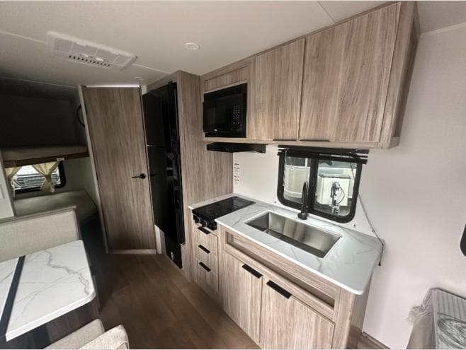 2026 Winnebago 2026 Winnebago Access - thumbnail 9