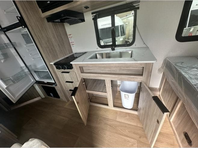 2026 Winnebago 2026 Winnebago Access - thumbnail 11