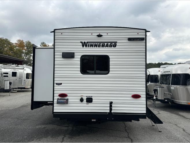 2026 Winnebago 2026 Winnebago Access - thumbnail 3