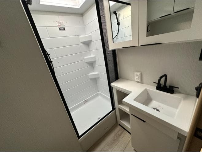 2026 Winnebago 2026 Winnebago Thrive - thumbnail 14