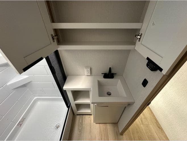 2026 Winnebago 2026 Winnebago Thrive - thumbnail 15