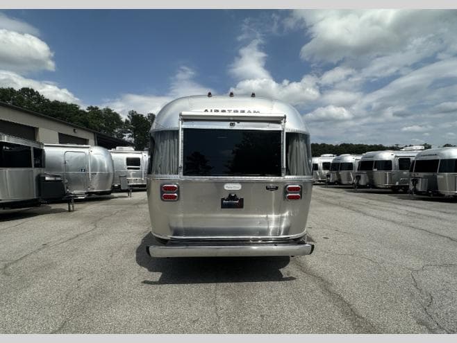 2026 Airstream 2026 Airstream Flying Cloud - thumbnail 4