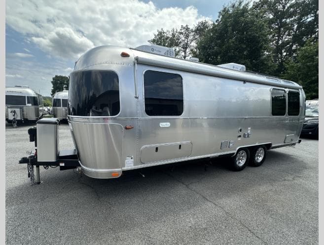 2026 Airstream 2026 Airstream Flying Cloud - thumbnail 5