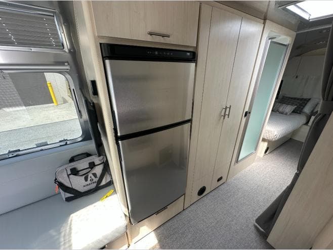 2026 Airstream 2026 Airstream Flying Cloud - thumbnail 15