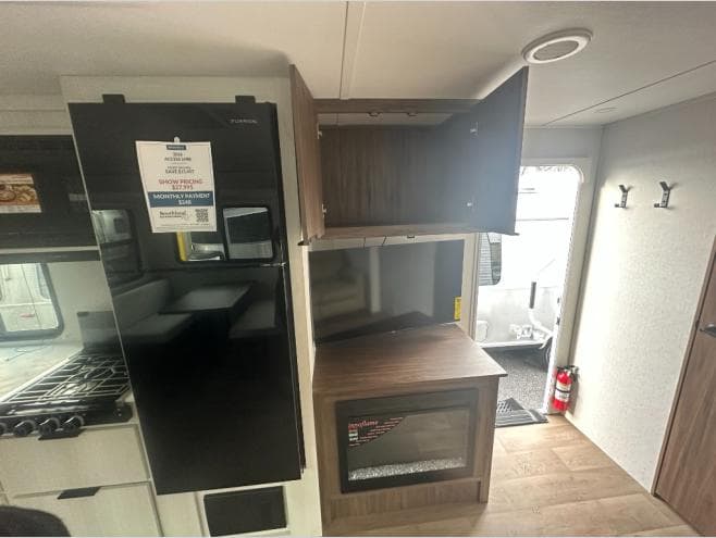 2026 Winnebago 2026 Winnebago Access - thumbnail 11