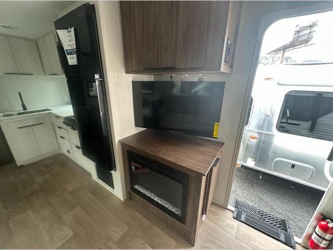 2026 Winnebago 2026 Winnebago Access - thumbnail 13