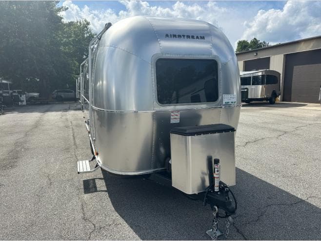 2026 Airstream World Traveler 22RB