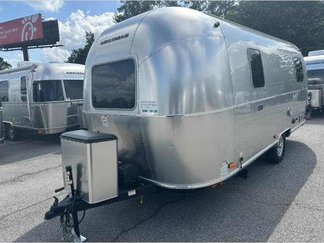2026 Airstream 2026 Airstream World Traveler - thumbnail 5