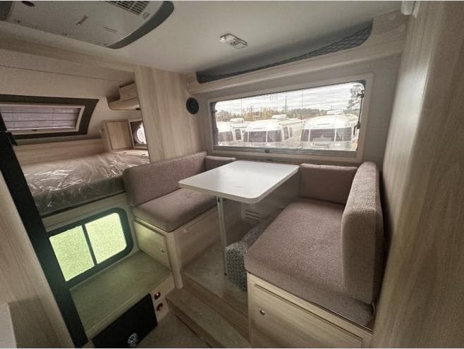 2026 nuCamp 2026 nuCamp Cirrus - thumbnail 15