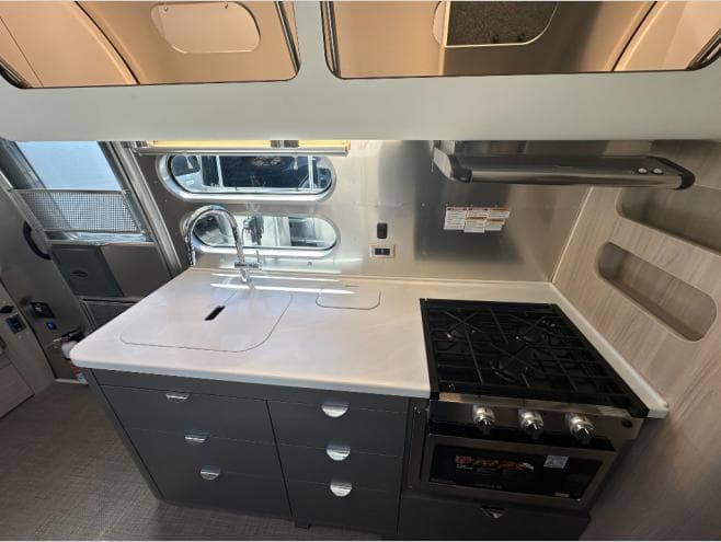2026 Airstream 2026 Airstream Trade Wind - thumbnail 12