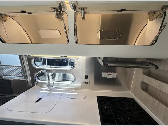 2026 Airstream 2026 Airstream Trade Wind - thumbnail 13