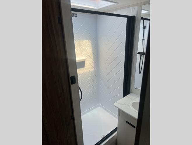 2026 Winnebago 2026 Winnebago Access - thumbnail 10