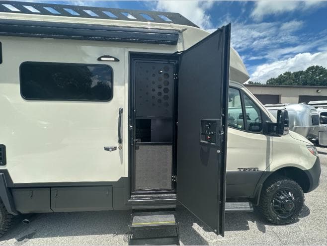 2026 Tiffin Motorhomes 2026 Tiffin Motorhomes Open Trail - thumbnail 16