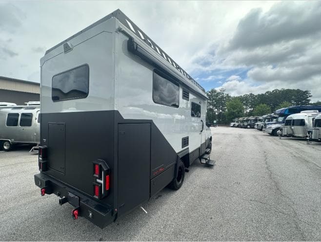 2026 Tiffin Motorhomes 2026 Tiffin Motorhomes Open Trail - thumbnail 5