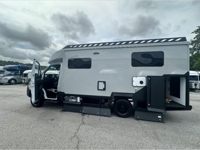 2026 Tiffin Motorhomes 2026 Tiffin Motorhomes Open Trail - thumbnail 11