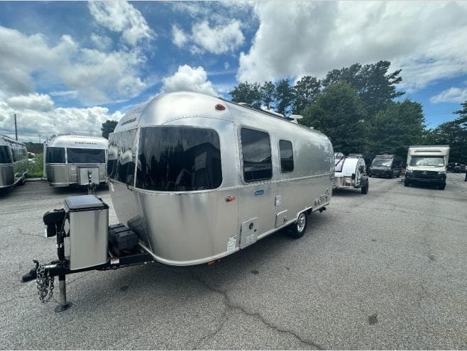 2024 Airstream 2024 Airstream Bambi - thumbnail 6