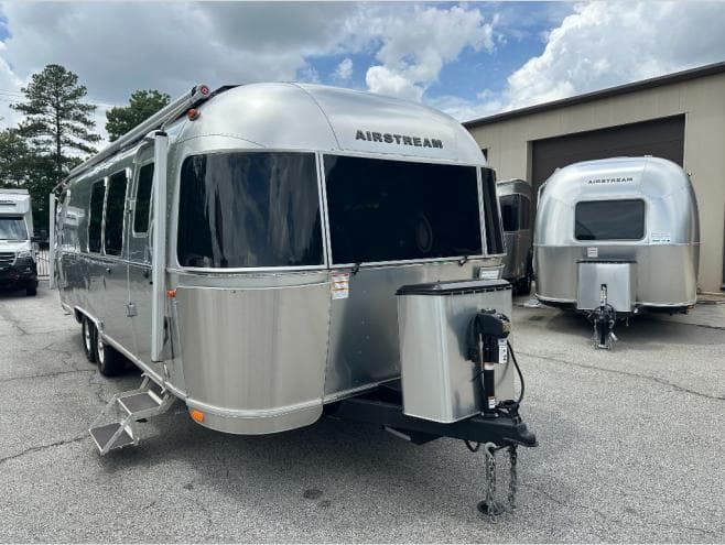 2023 Airstream International 28RB Queen