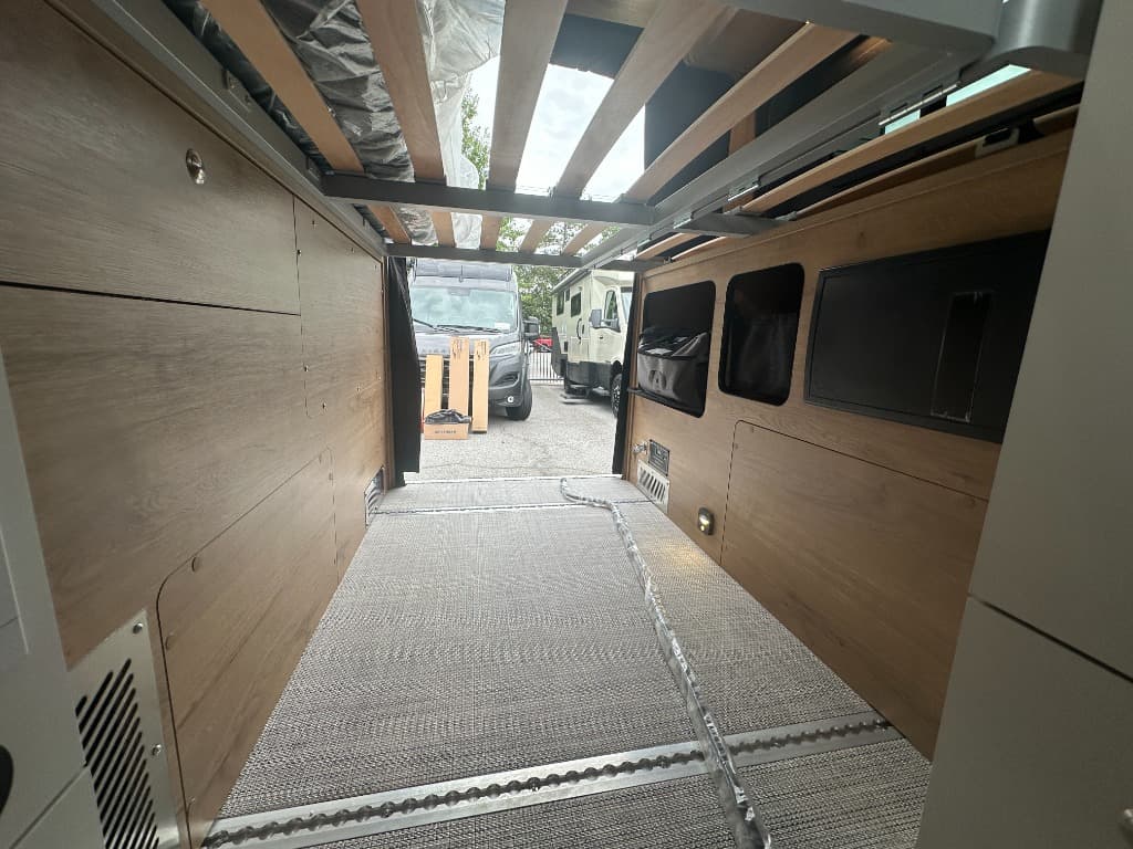 2027 Airstream 2027 Airstream Rangeline - thumbnail 26