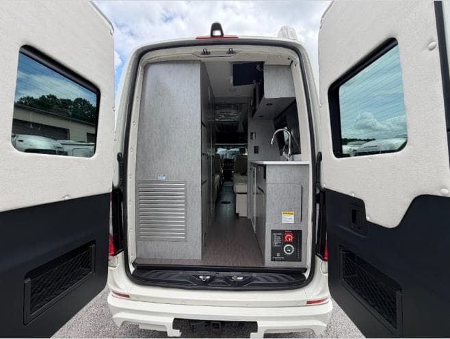 2026 Tiffin Motorhomes 2026 Tiffin Motorhomes GT2 - thumbnail 6