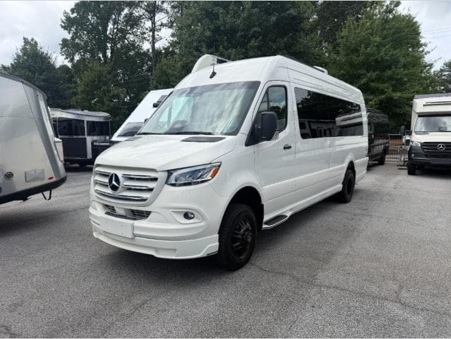 2026 Tiffin Motorhomes 2026 Tiffin Motorhomes GT2 - thumbnail 9