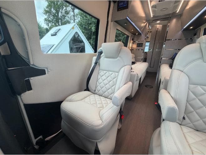 2026 Tiffin Motorhomes 2026 Tiffin Motorhomes GT2 - thumbnail 15