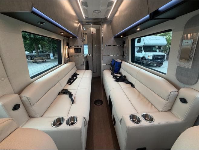 2026 Tiffin Motorhomes 2026 Tiffin Motorhomes GT2 - thumbnail 17
