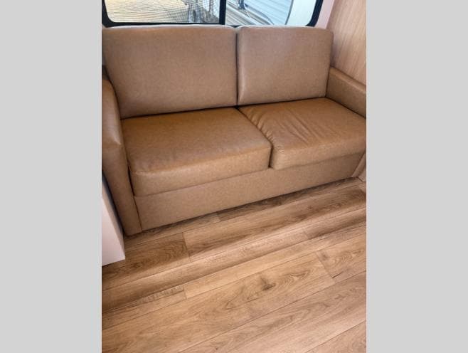 2026 Winnebago 2026 Winnebago Thrive - thumbnail 11