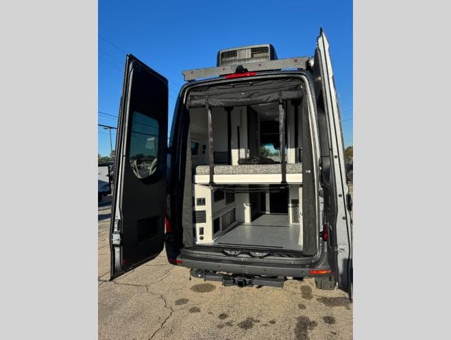 2026 Tiffin Motorhomes 2026 Tiffin Motorhomes GH1 - thumbnail 6