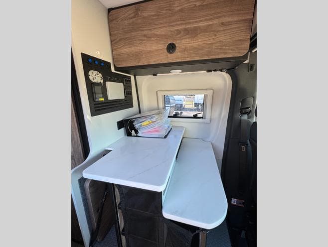 2026 Tiffin Motorhomes 2026 Tiffin Motorhomes GH1 - thumbnail 12