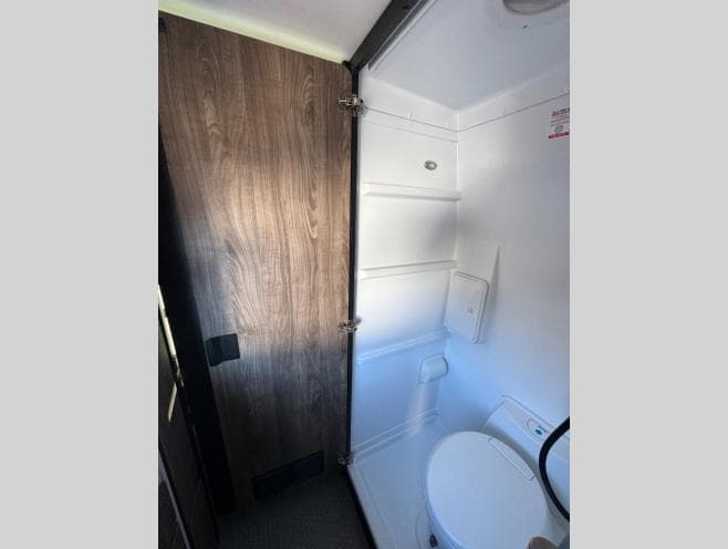 2026 Tiffin Motorhomes 2026 Tiffin Motorhomes GH1 - thumbnail 17