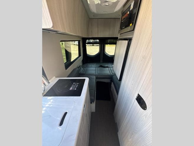 2026 Tiffin Motorhomes 2026 Tiffin Motorhomes GT1 - thumbnail 15