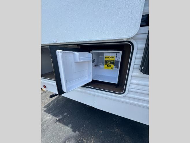 2026 Winnebago 2026 Winnebago Access - thumbnail 6