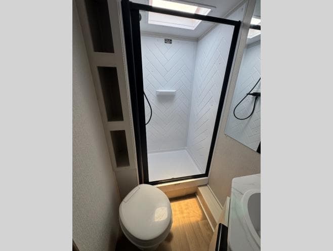 2026 Winnebago 2026 Winnebago Access - thumbnail 30