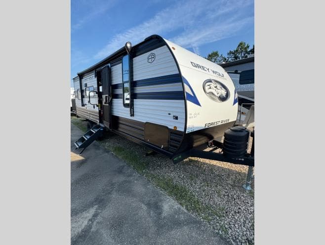 2027 Forest River Cherokee Grey Wolf 22RR