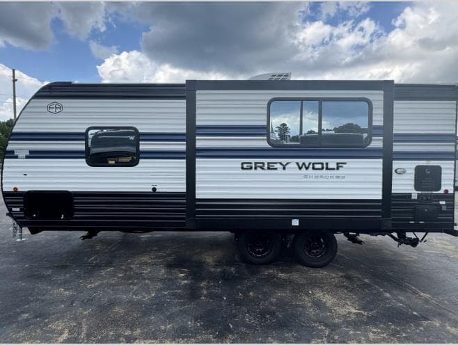 2027 Forest River 2027 Forest River Cherokee Grey Wolf - thumbnail 8